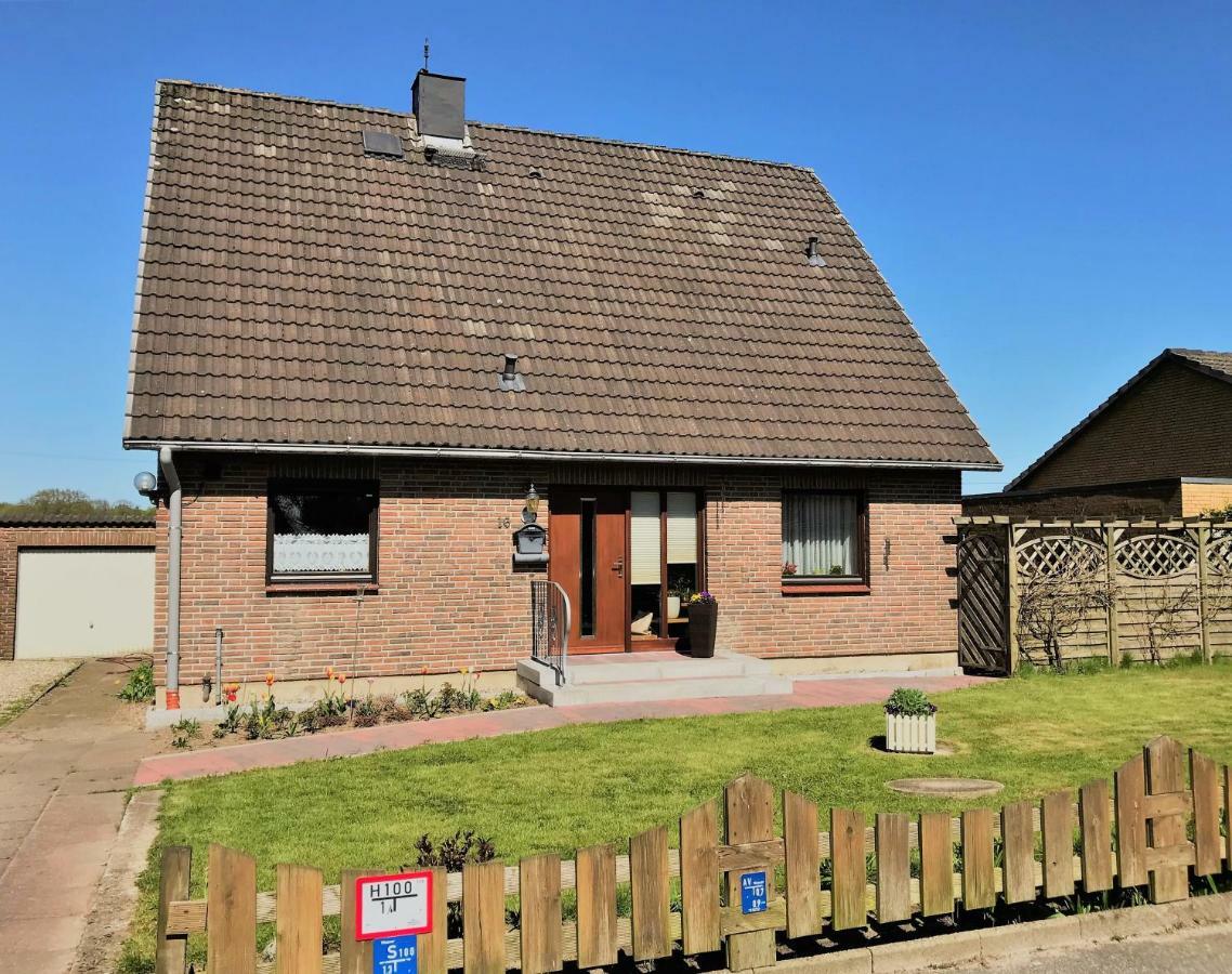 Schoenes Kellerzimmer Mit Bad Appartement Mittelangeln Buitenkant foto